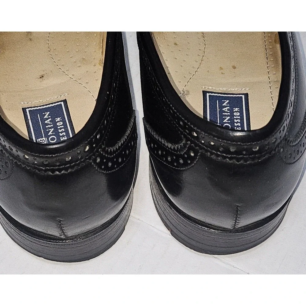Bostonian impression black